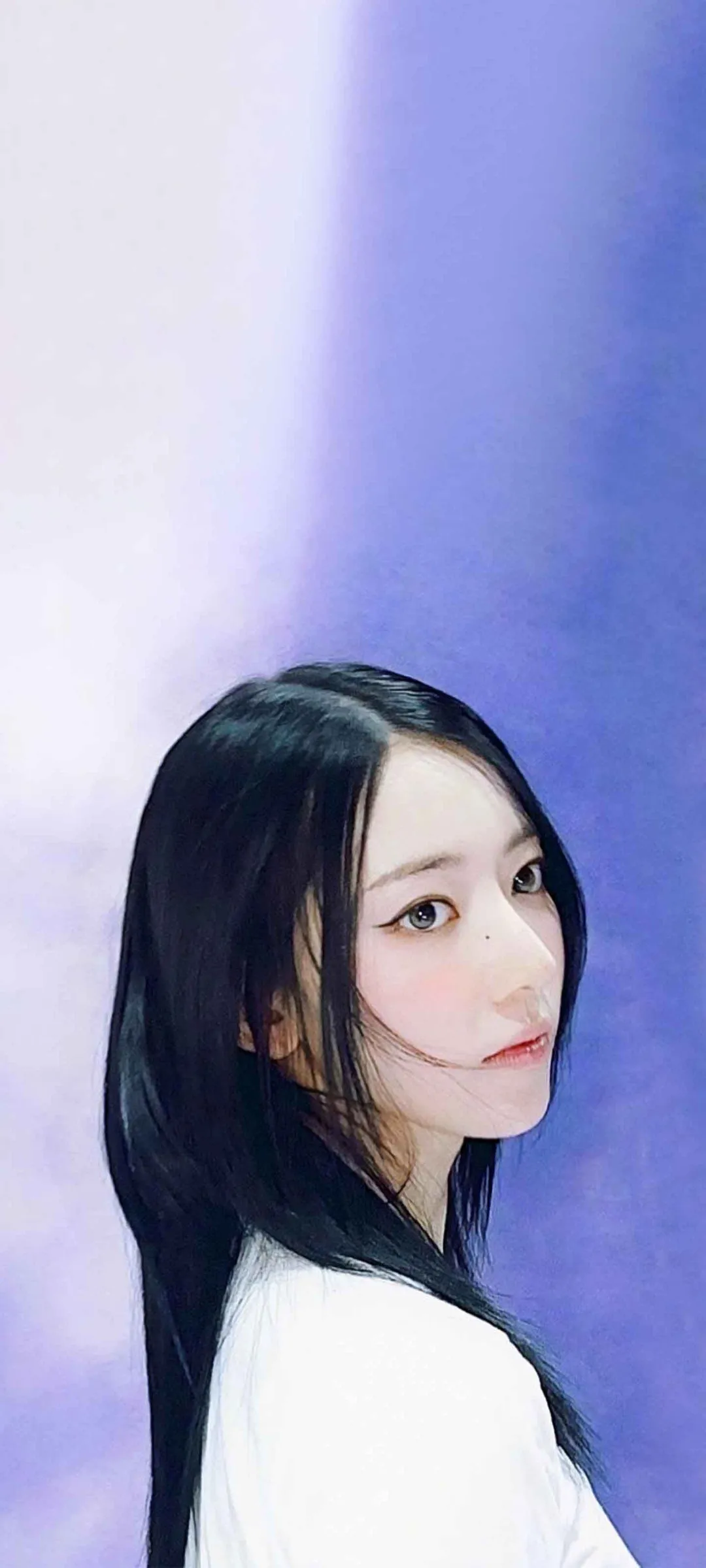 Fond d'écran de verrouillage mobile Sakura Miyawaki 4K HD télécharger — IZ*ONE, LE SSERAFIM