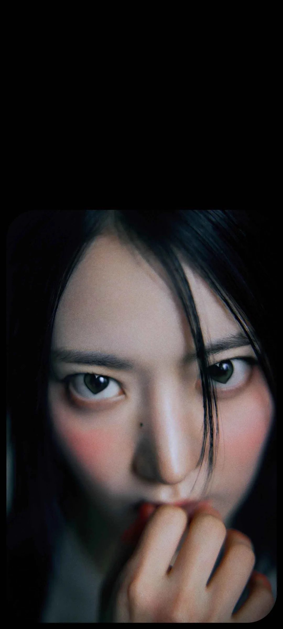 Fond d'écran de verrouillage mobile Sakura Miyawaki UNFORGIVEN 4K HD télécharger — IZ*ONE, LE SSERAFIM