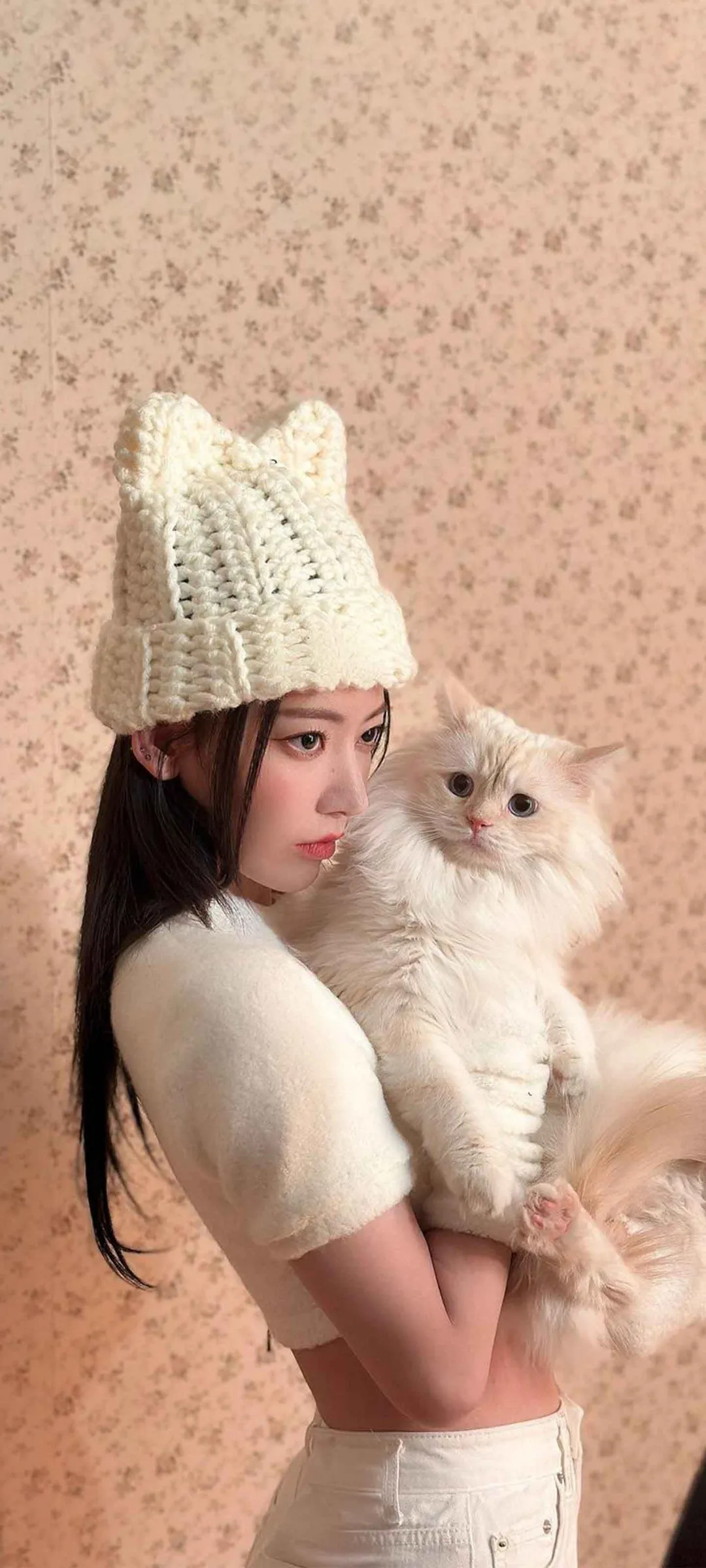 Sakura Miyawaki kilit ekranı telefon duvar kağıdı 4K HD i̇ndir — IZ*ONE, LE SSERAFIM