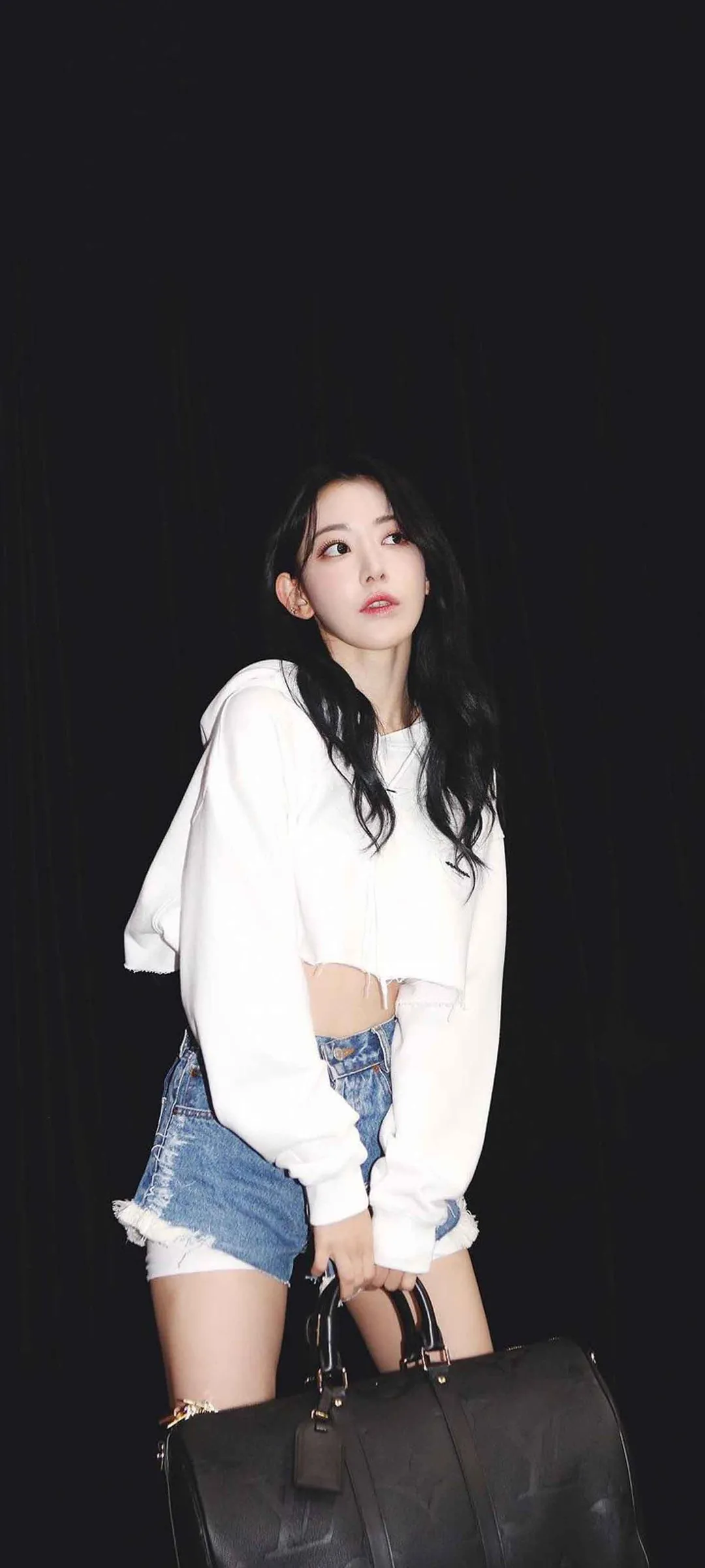 Fond d'écran de verrouillage mobile Sakura Miyawaki 4K HD télécharger — IZ*ONE, LE SSERAFIM
