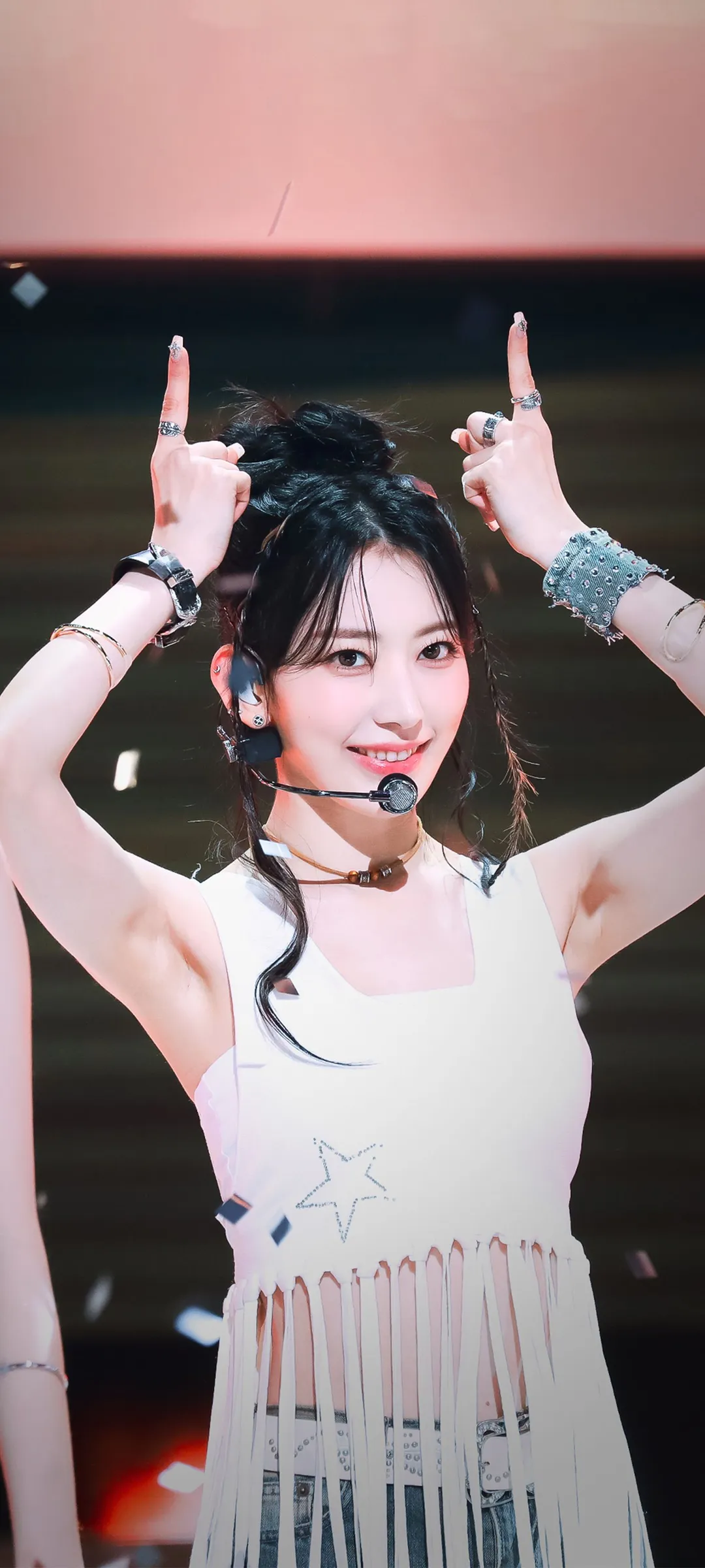 Fond d'écran de verrouillage mobile Sakura Miyawaki 4K HD télécharger — IZ*ONE, LE SSERAFIM