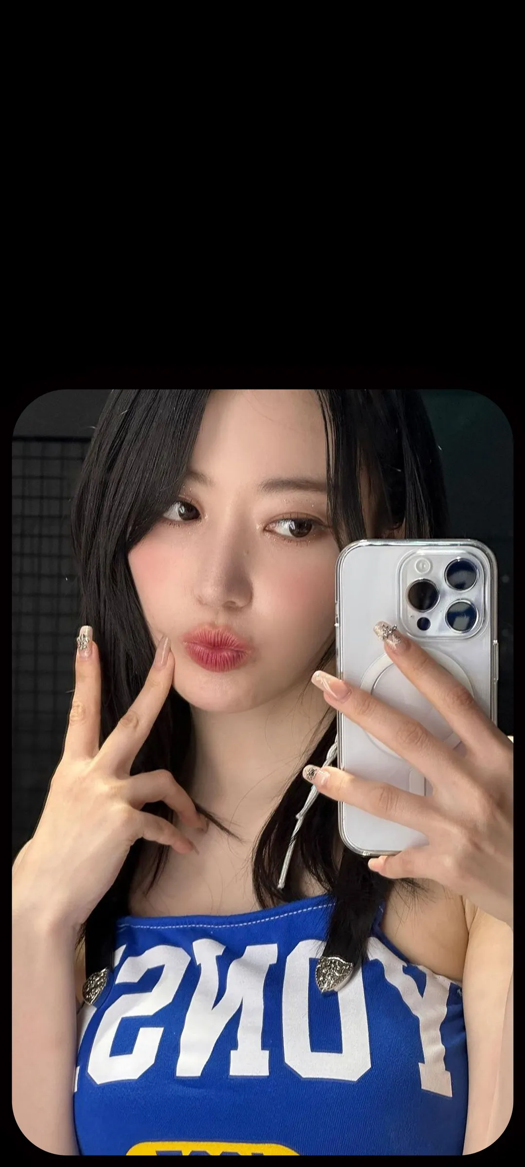 Fond d'écran de verrouillage mobile Sakura Miyawaki 4K HD télécharger — IZ*ONE, LE SSERAFIM