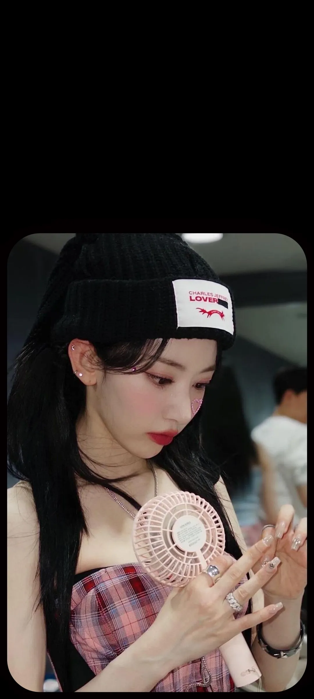 Fond d'écran de verrouillage mobile Sakura Miyawaki 4K HD télécharger — IZ*ONE, LE SSERAFIM