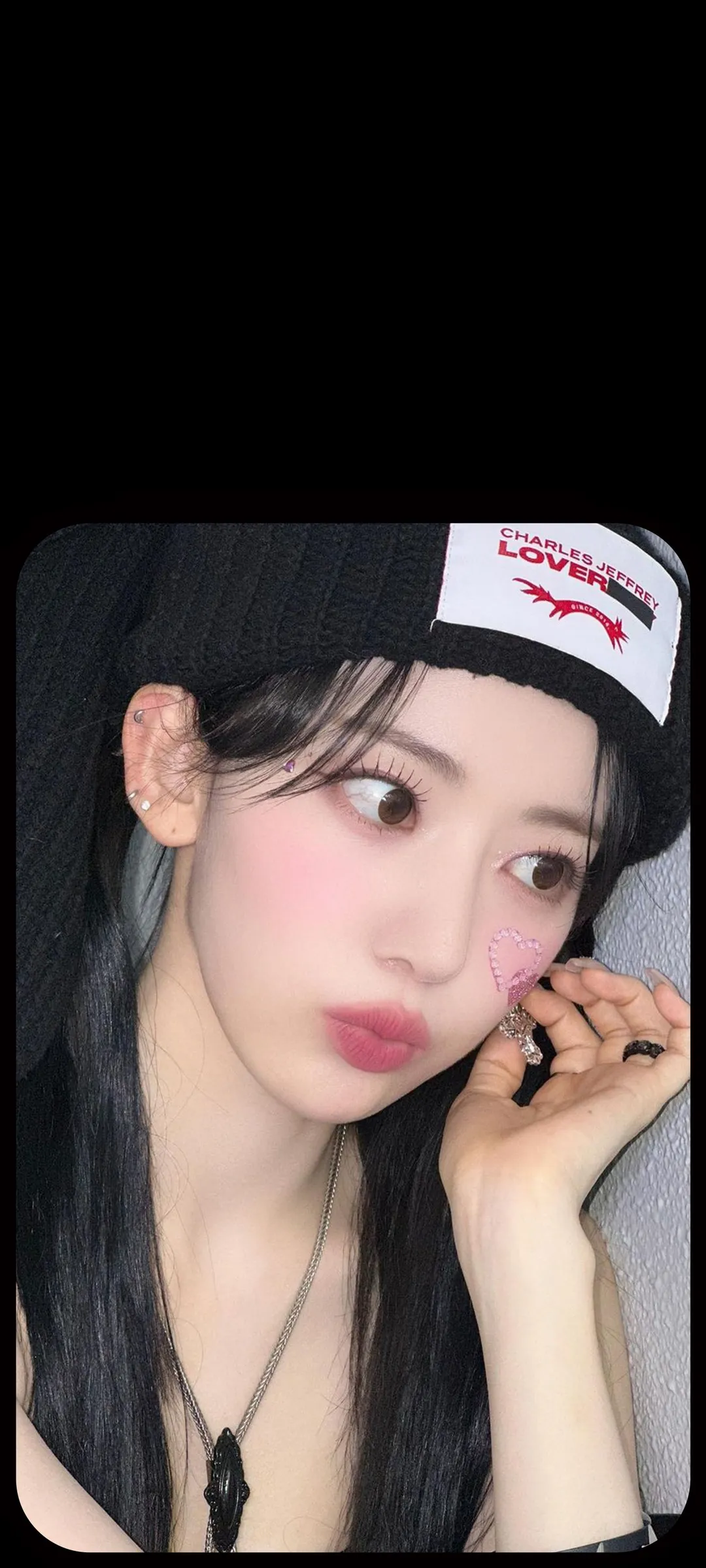 Fond d'écran de verrouillage mobile Sakura Miyawaki 4K HD télécharger — IZ*ONE, LE SSERAFIM