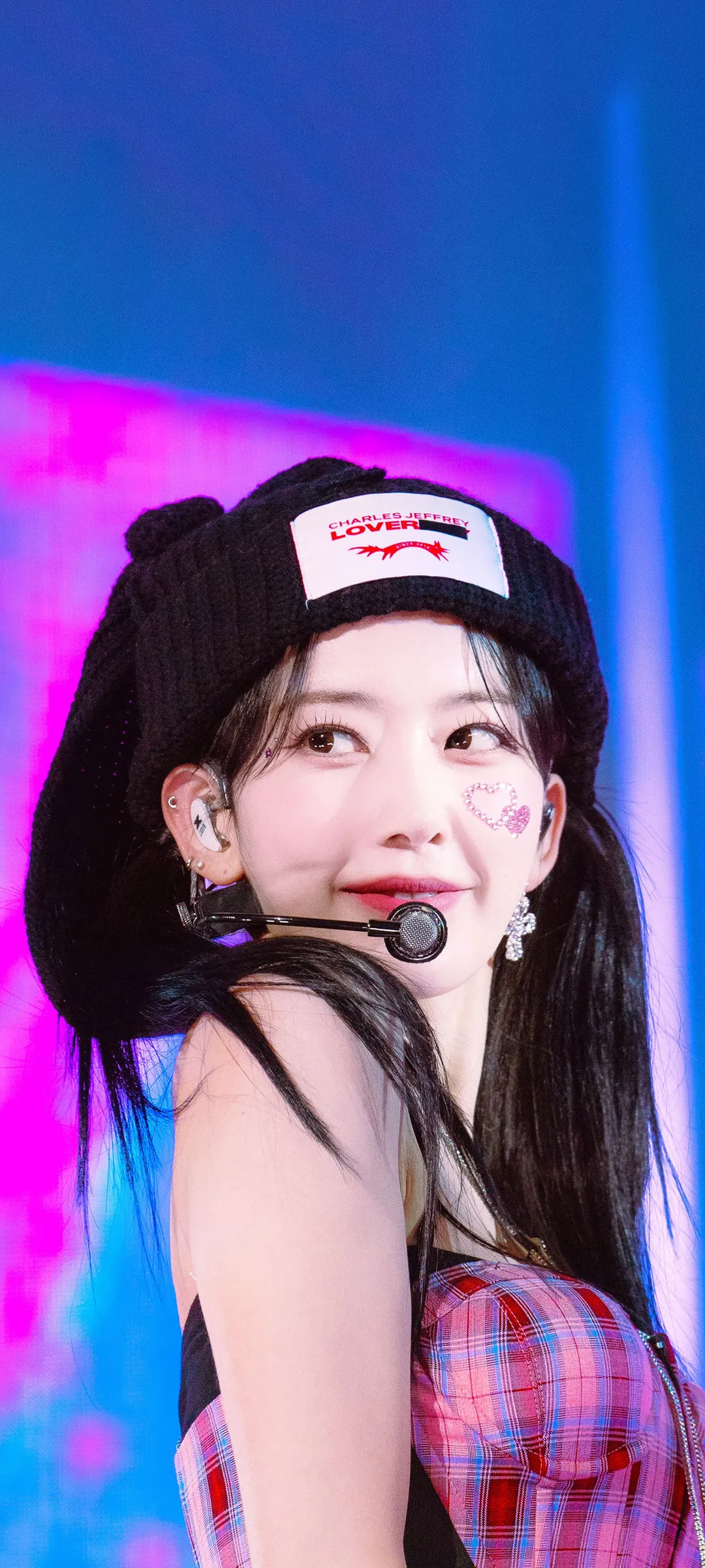 Fond d'écran de verrouillage mobile Sakura Miyawaki 4K HD télécharger — IZ*ONE, LE SSERAFIM