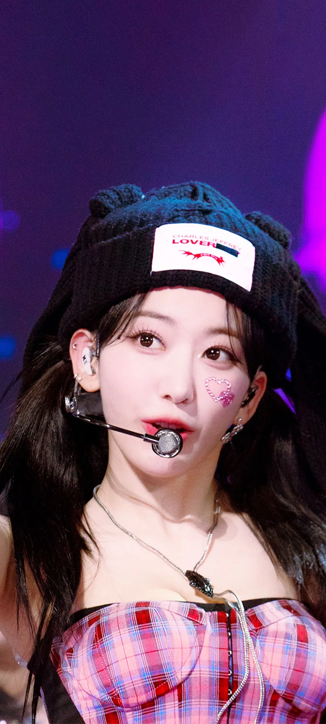 Fond d'écran de verrouillage mobile Sakura Miyawaki 4K HD télécharger — IZ*ONE, LE SSERAFIM