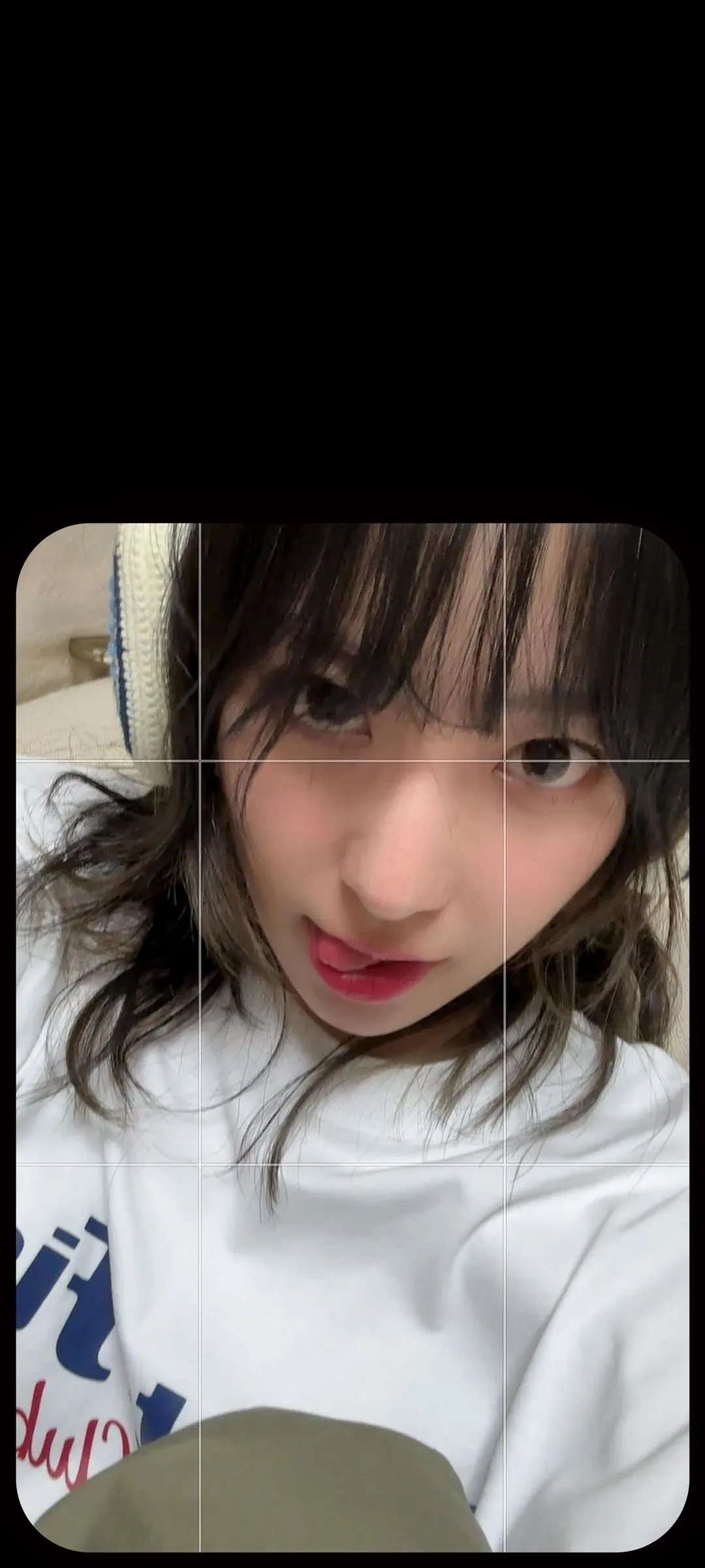 Fond d'écran de verrouillage mobile Sakura Miyawaki 4K HD télécharger — IZ*ONE, LE SSERAFIM