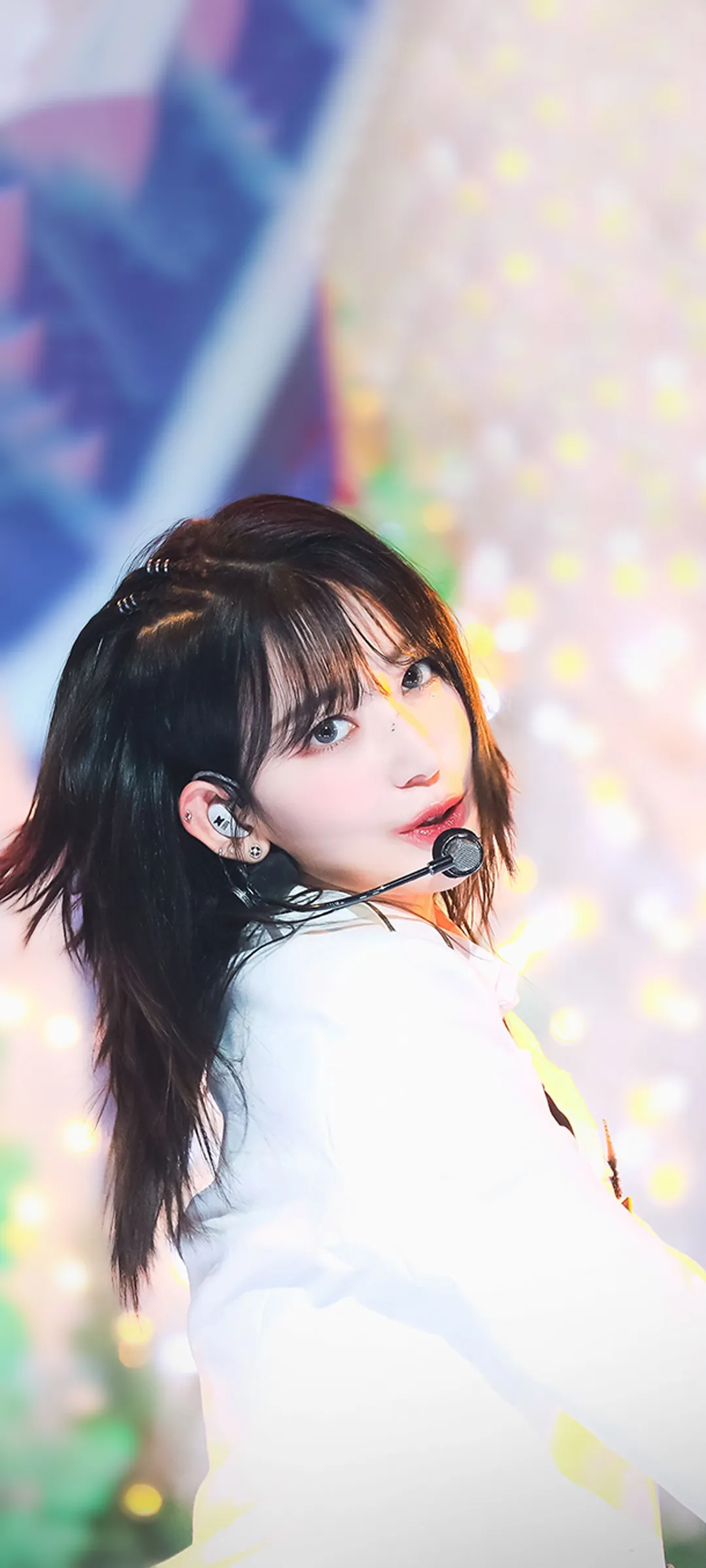 Fond d'écran de verrouillage mobile Sakura Miyawaki 4K HD télécharger — IZ*ONE, LE SSERAFIM