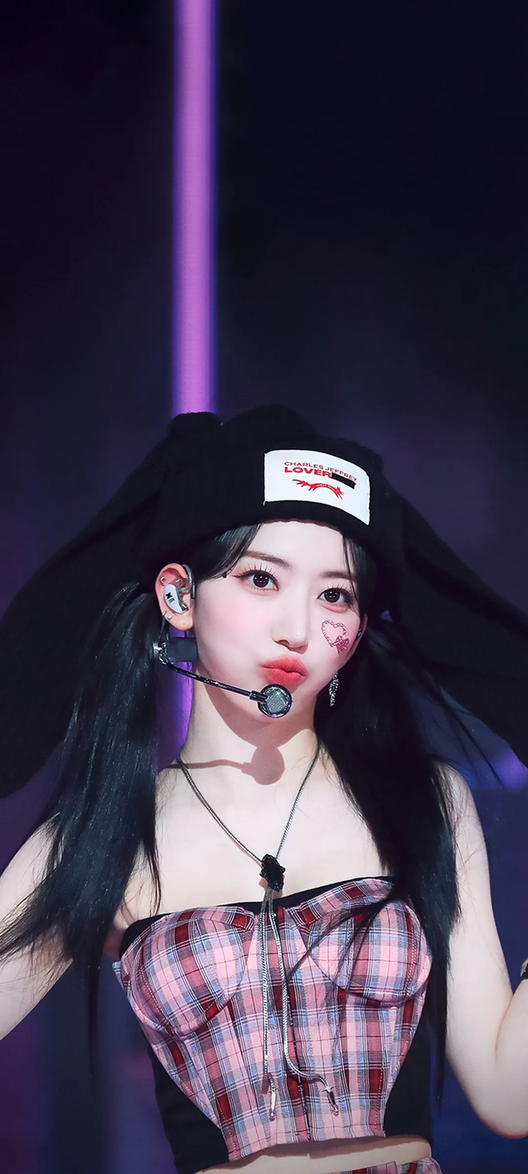 Fond d'écran de verrouillage mobile Sakura Miyawaki 4K HD télécharger — IZ*ONE, LE SSERAFIM