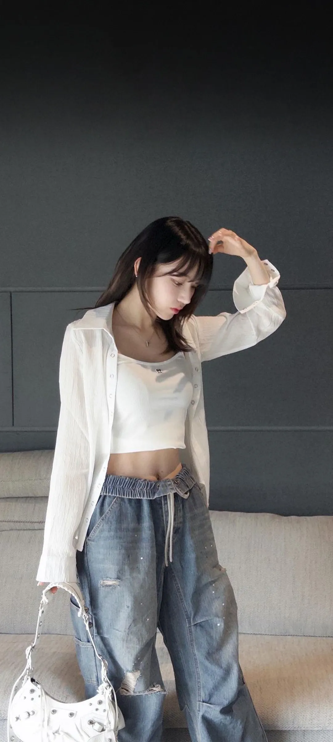 Fond d'écran de verrouillage mobile Sakura Miyawaki 4K HD télécharger — IZ*ONE, LE SSERAFIM
