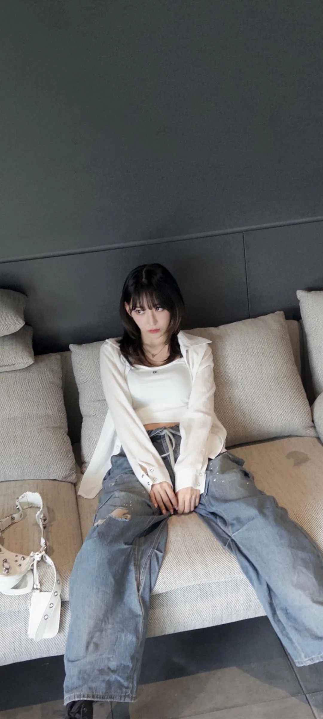 Fond d'écran de verrouillage mobile Sakura Miyawaki 4K HD télécharger — IZ*ONE, LE SSERAFIM