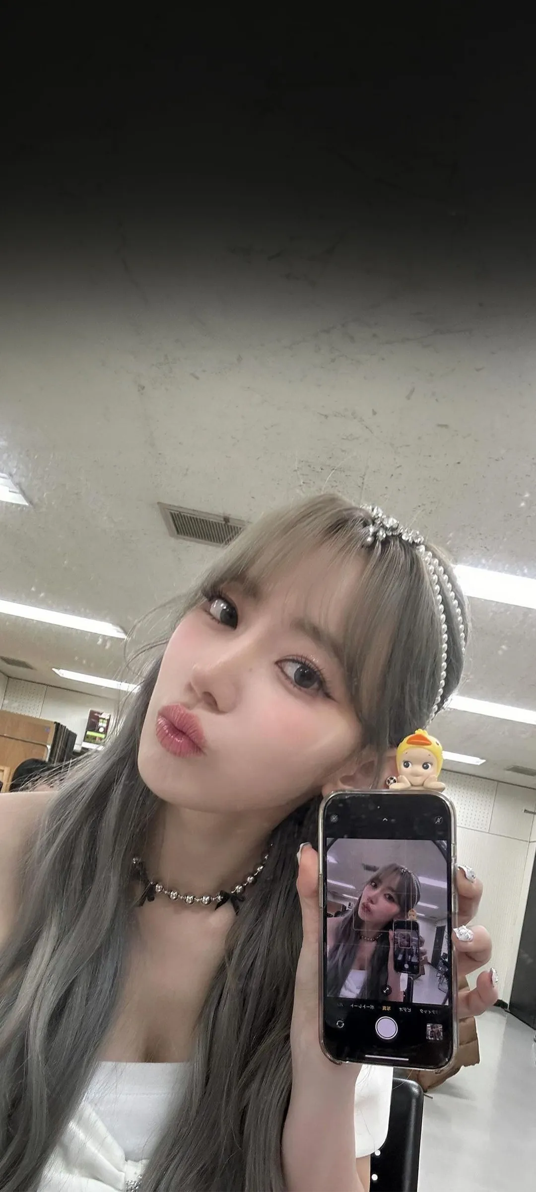 Fond d'écran de verrouillage mobile Sakura Miyawaki 4K HD télécharger — IZ*ONE, LE SSERAFIM