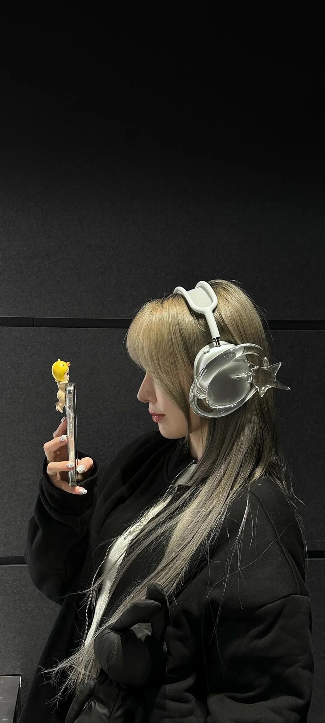 Fond d'écran de verrouillage mobile Sakura Miyawaki 4K HD télécharger — IZ*ONE, LE SSERAFIM