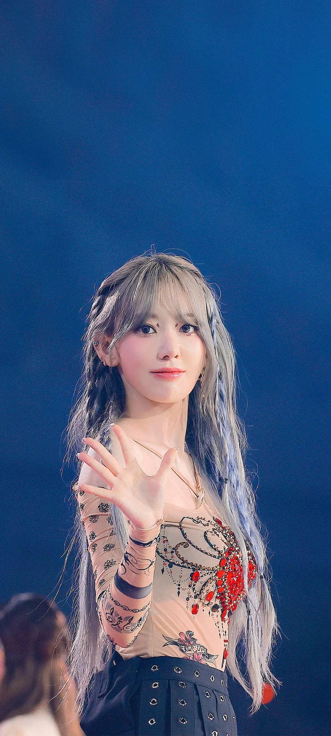 Fond d'écran de verrouillage mobile Sakura Miyawaki 4K HD télécharger — IZ*ONE, LE SSERAFIM