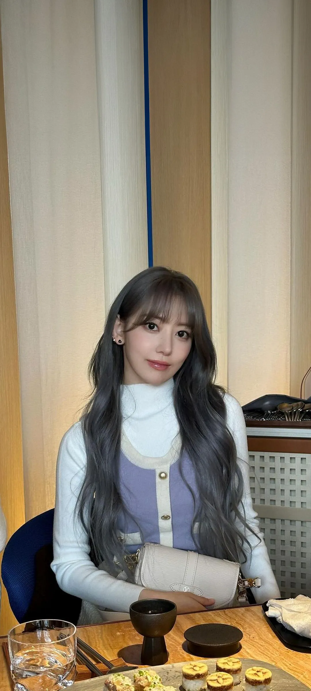 Fond d'écran de verrouillage mobile Sakura Miyawaki 4K HD télécharger — IZ*ONE, LE SSERAFIM