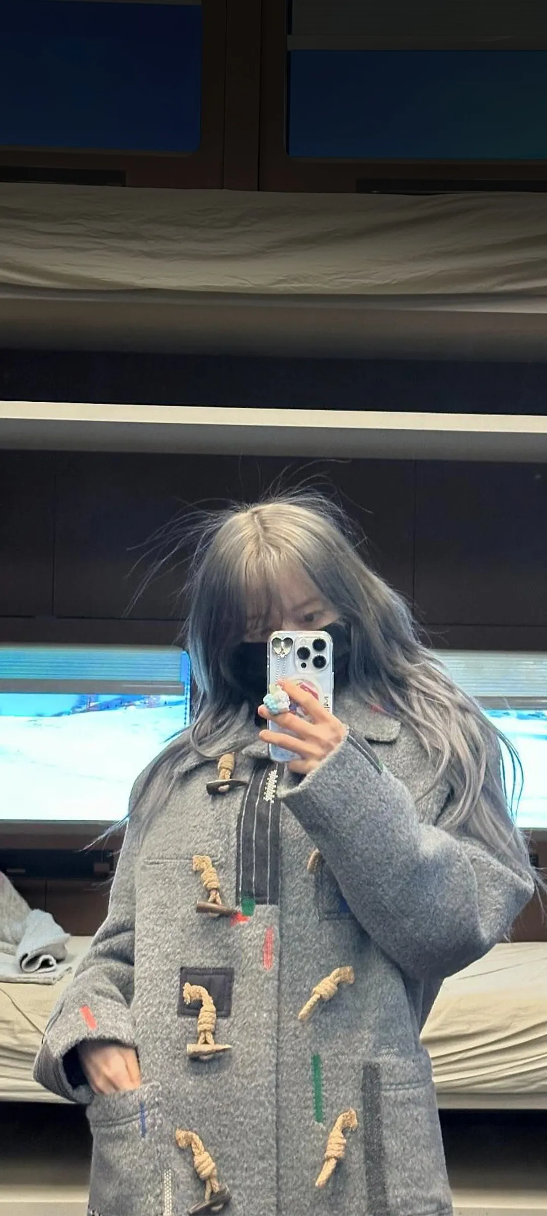 Fond d'écran de verrouillage mobile Sakura Miyawaki 4K HD télécharger — IZ*ONE, LE SSERAFIM