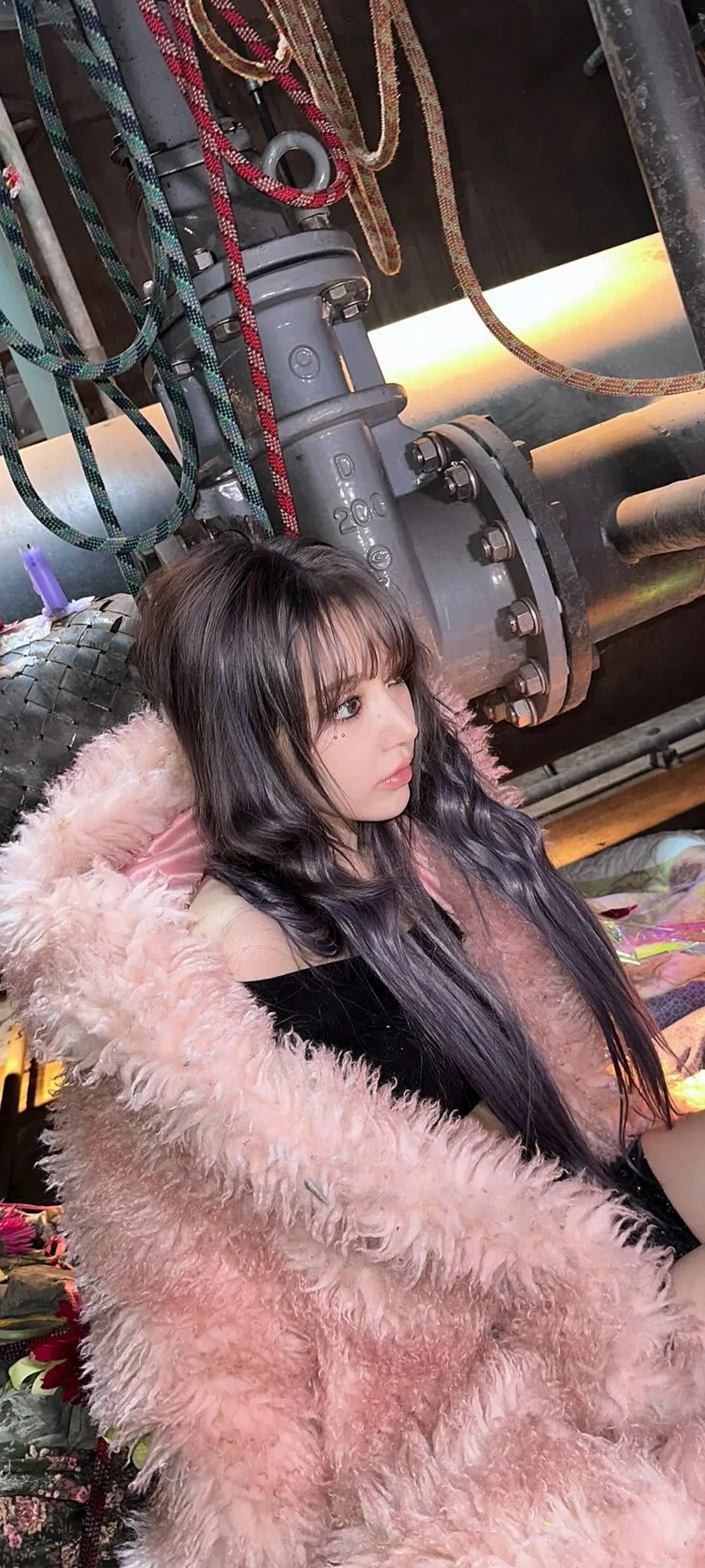 Fond d'écran de verrouillage mobile Sakura Miyawaki 4K HD télécharger — IZ*ONE, LE SSERAFIM