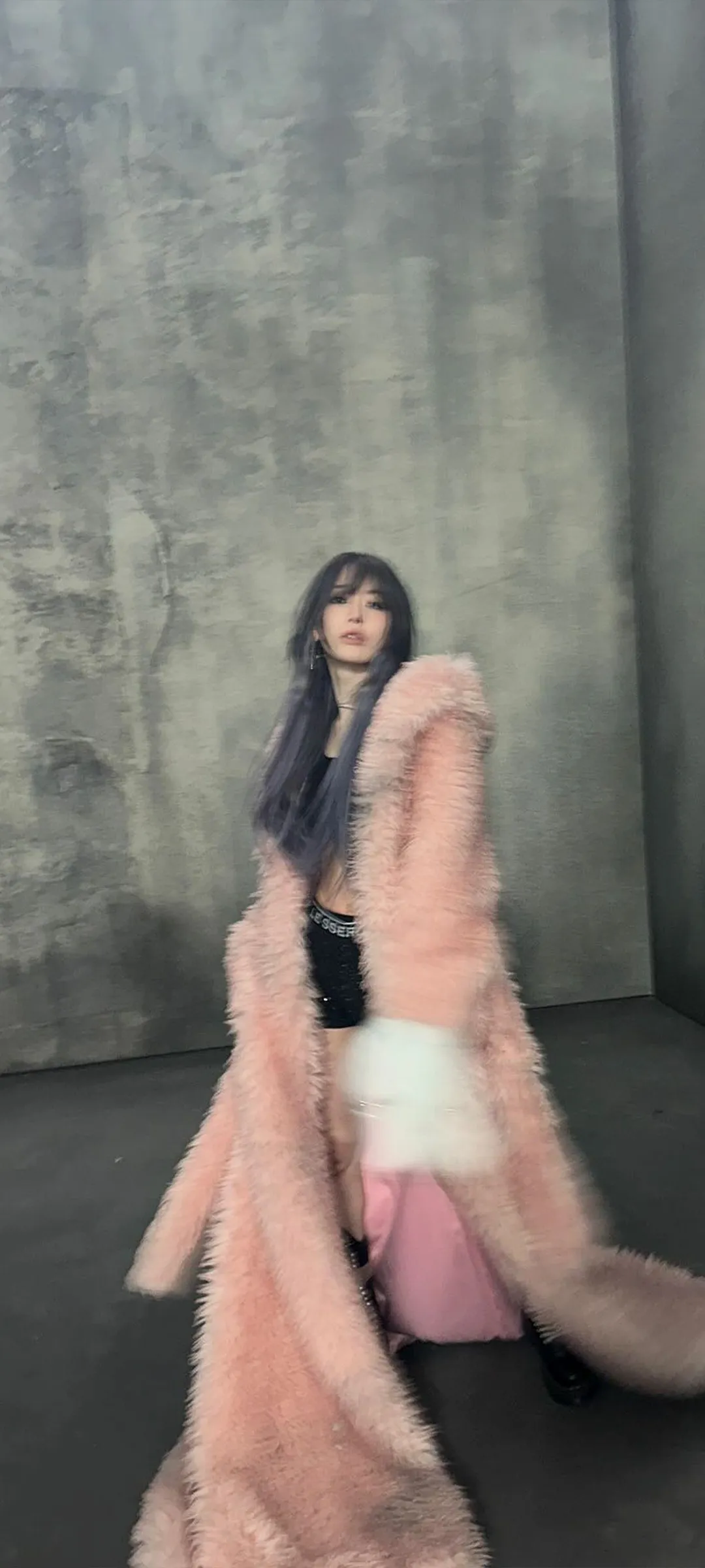Fond d'écran de verrouillage mobile Sakura Miyawaki 4K HD télécharger — IZ*ONE, LE SSERAFIM