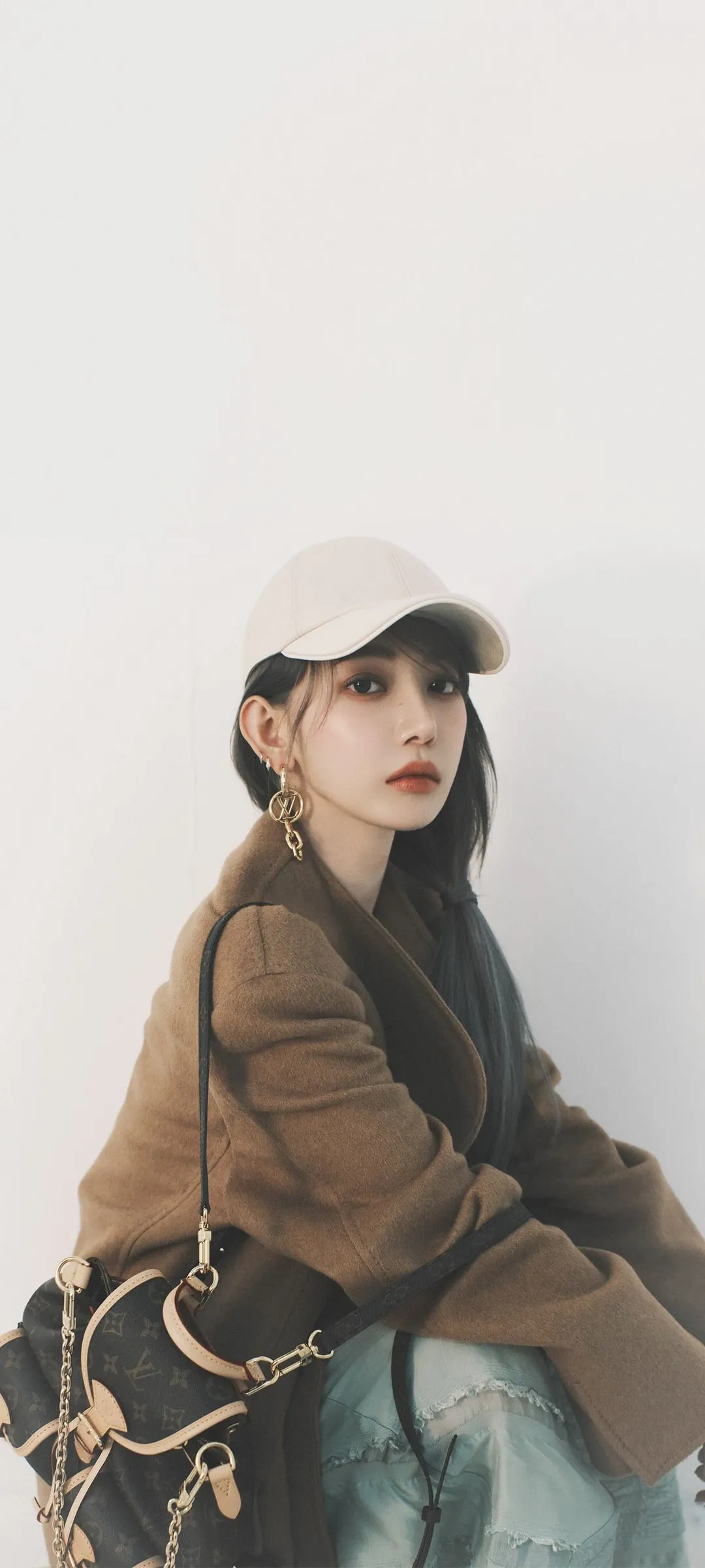 Fond d'écran de verrouillage mobile Sakura Miyawaki 4K HD télécharger — IZ*ONE, LE SSERAFIM
