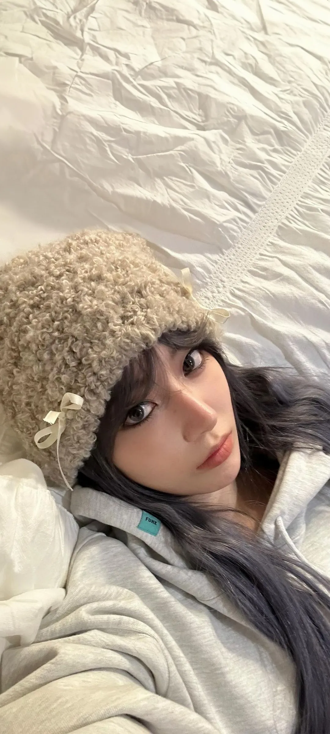 Fond d'écran de verrouillage mobile Sakura Miyawaki 4K HD télécharger — IZ*ONE, LE SSERAFIM