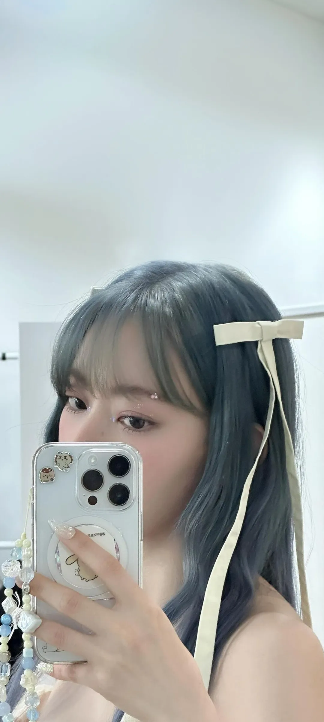 Fond d'écran de verrouillage mobile Sakura Miyawaki 4K HD télécharger — IZ*ONE, LE SSERAFIM