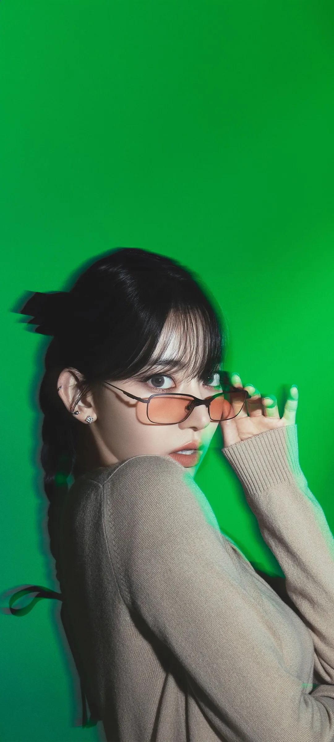 Fond d'écran de verrouillage mobile Sakura Miyawaki 4K HD télécharger — IZ*ONE, LE SSERAFIM