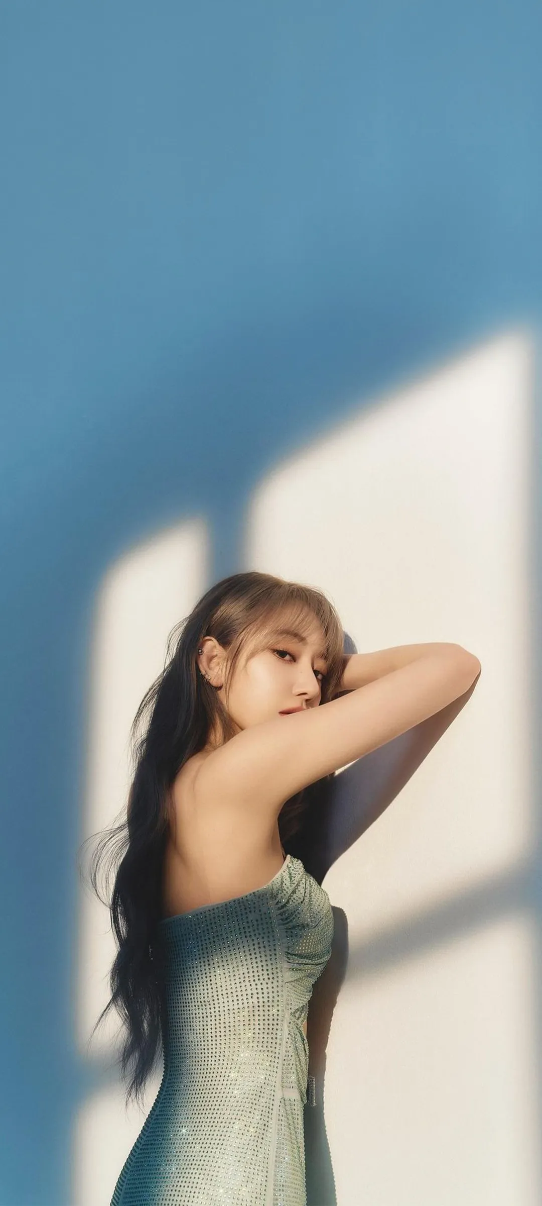 Fond d'écran de verrouillage mobile Sakura Miyawaki 4K HD télécharger — IZ*ONE, LE SSERAFIM
