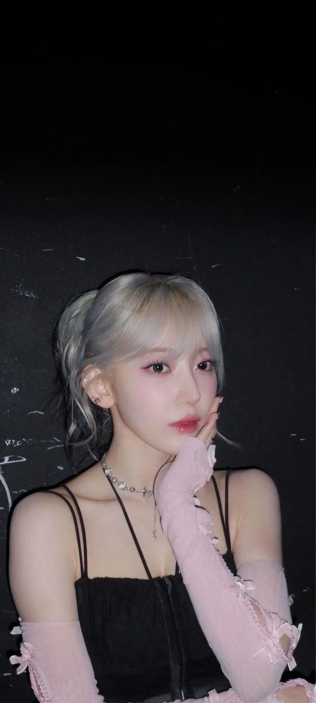 Fond d'écran de verrouillage mobile Sakura Miyawaki 4K HD télécharger — IZ*ONE, LE SSERAFIM