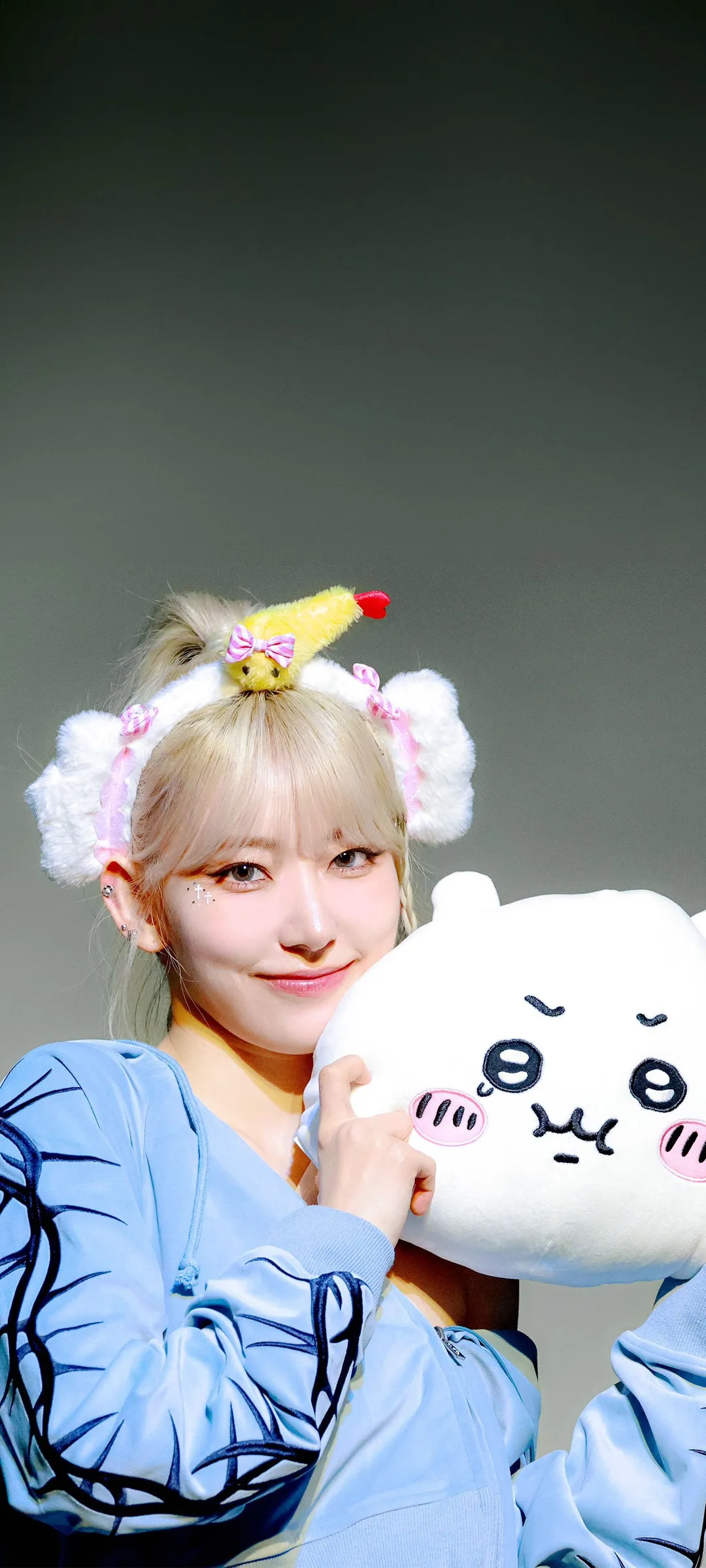 Fond d'écran de verrouillage mobile Sakura Miyawaki 4K HD télécharger — IZ*ONE, LE SSERAFIM