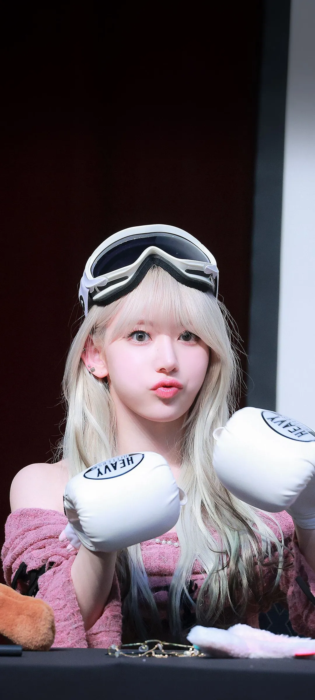 Fond d'écran de verrouillage mobile Sakura Miyawaki 4K HD télécharger — IZ*ONE, LE SSERAFIM