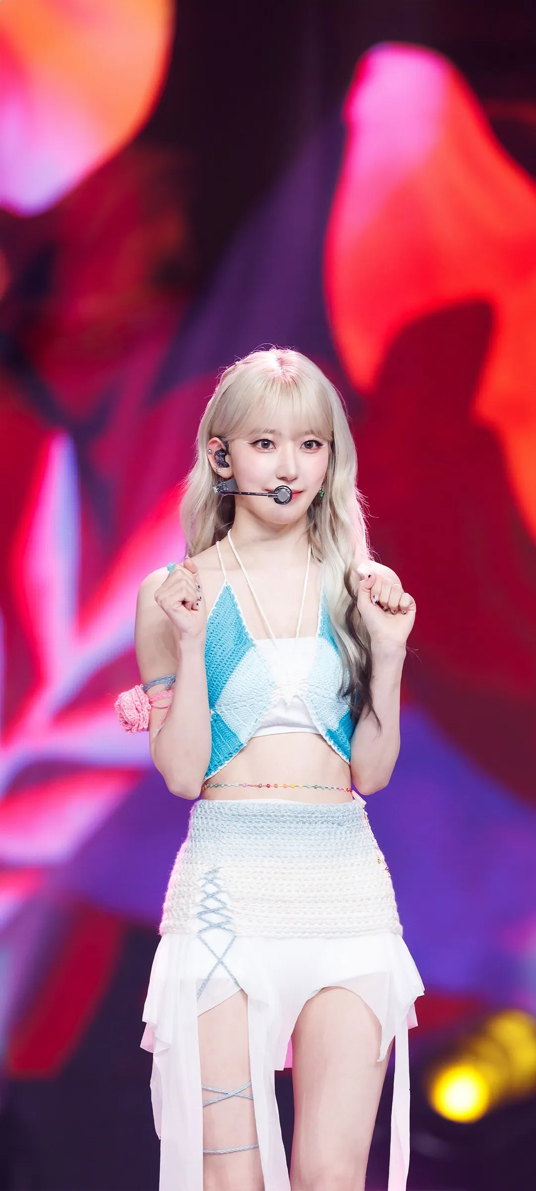 Fond d'écran de verrouillage mobile Sakura Miyawaki 4K HD télécharger — IZ*ONE, LE SSERAFIM