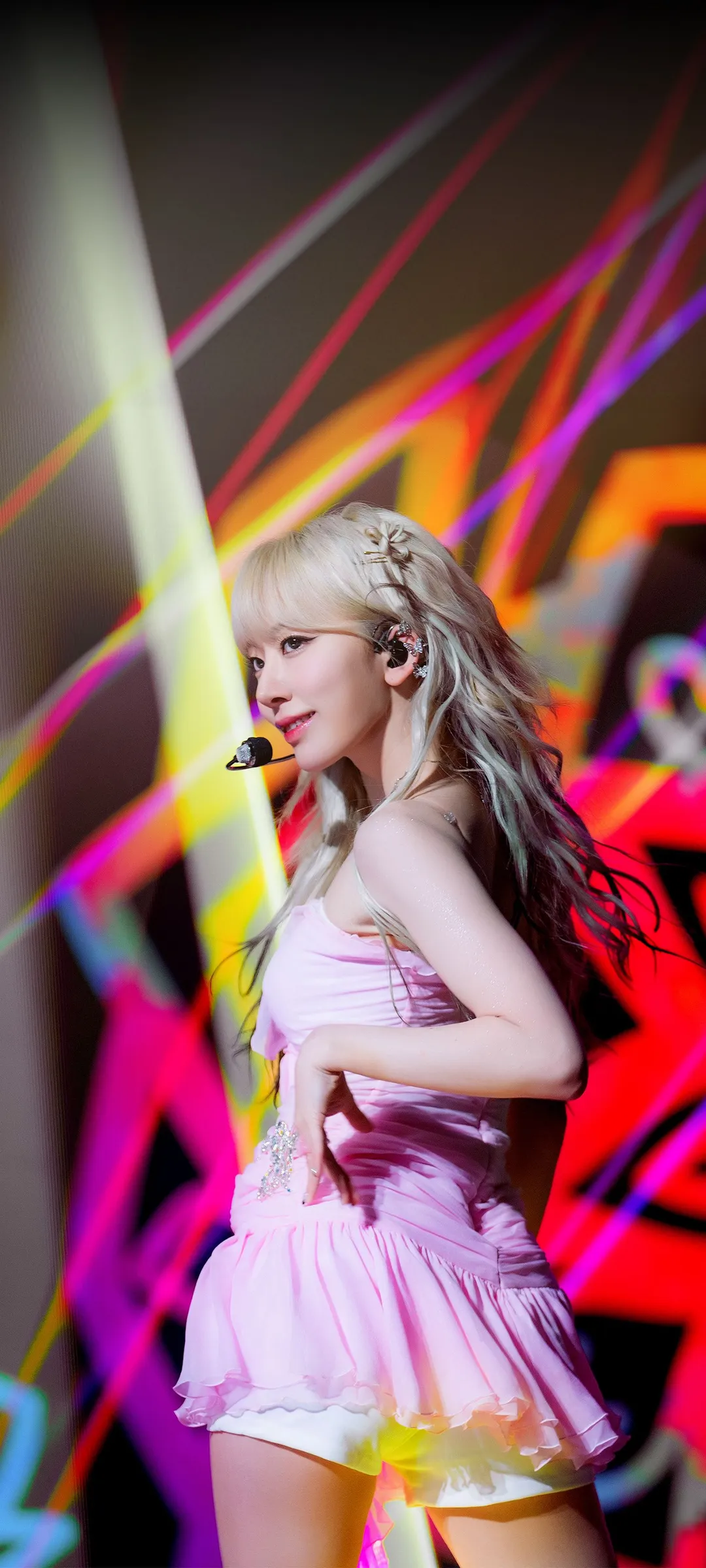 Fond d'écran de verrouillage mobile Sakura Miyawaki 4K HD télécharger — IZ*ONE, LE SSERAFIM
