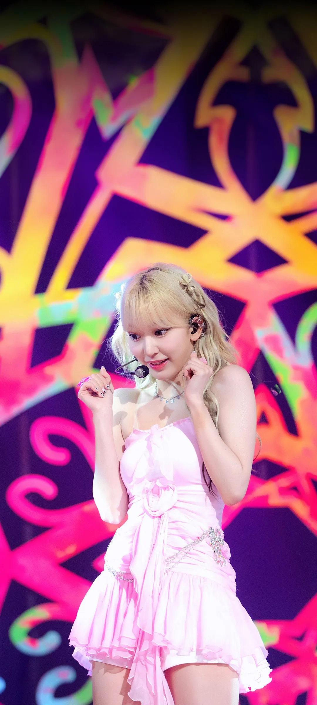 Fond d'écran de verrouillage mobile Sakura Miyawaki 4K HD télécharger — IZ*ONE, LE SSERAFIM