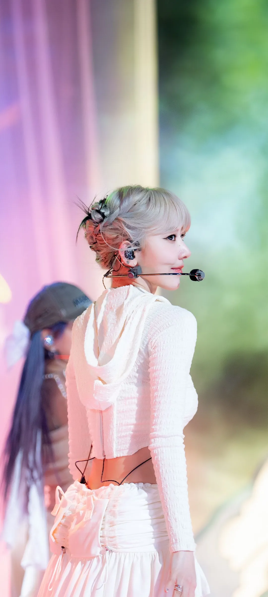 Sakura Miyawaki kilit ekranı telefon duvar kağıdı 4K HD i̇ndir — IZ*ONE, LE SSERAFIM