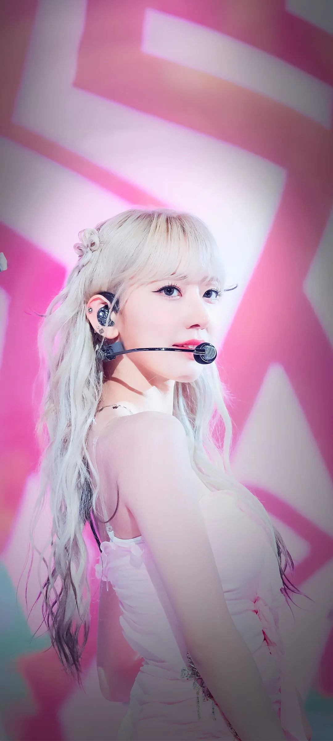 Fond d'écran de verrouillage mobile Sakura Miyawaki 4K HD télécharger — IZ*ONE, LE SSERAFIM