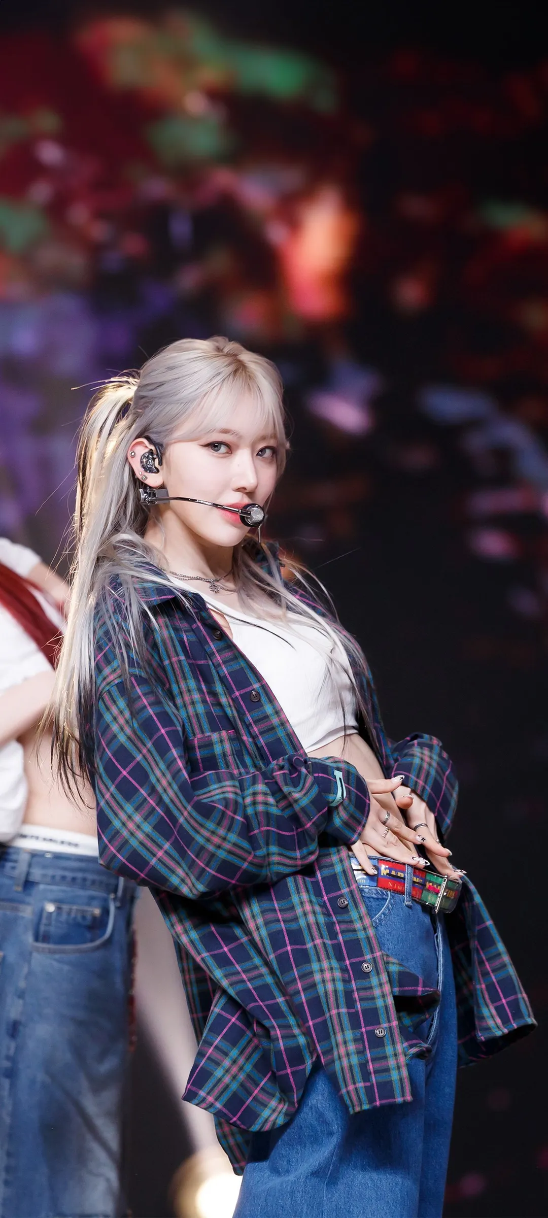 Fond d'écran de verrouillage mobile Sakura Miyawaki 4K HD télécharger — IZ*ONE, LE SSERAFIM