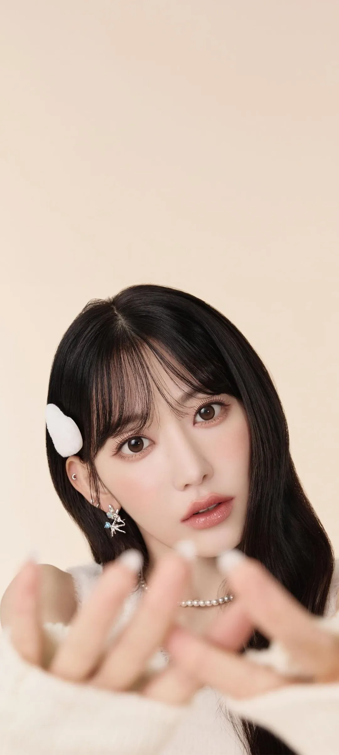 Fond d'écran de verrouillage mobile Sakura Miyawaki 4K HD télécharger — IZ*ONE, LE SSERAFIM