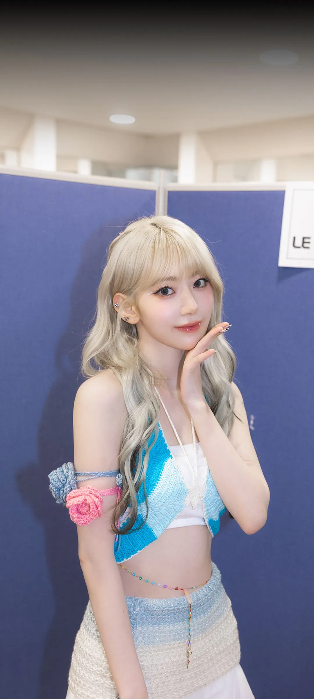 Fond d'écran de verrouillage mobile Sakura Miyawaki 4K HD télécharger — IZ*ONE, LE SSERAFIM