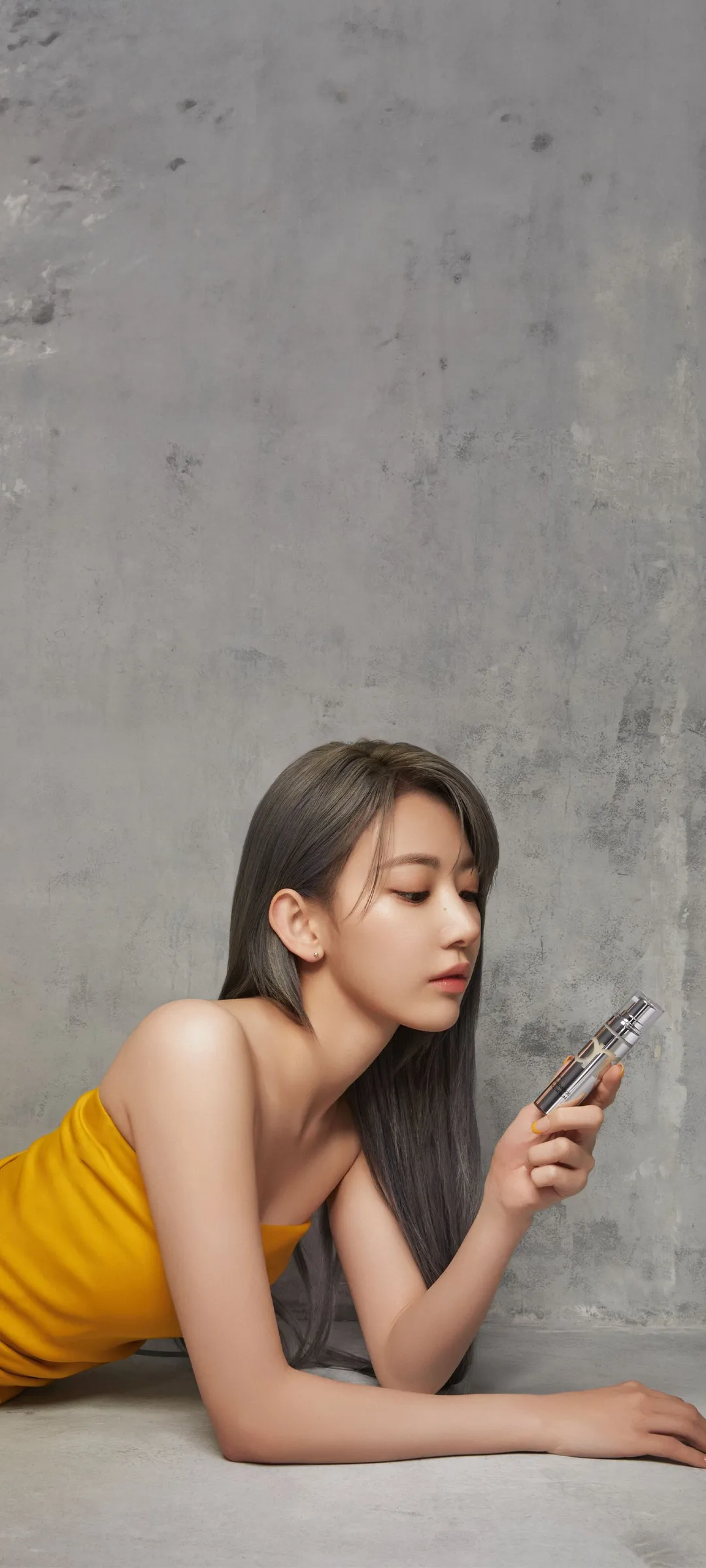 Fond d'écran de verrouillage mobile Sakura Miyawaki 4K HD télécharger — IZ*ONE, LE SSERAFIM