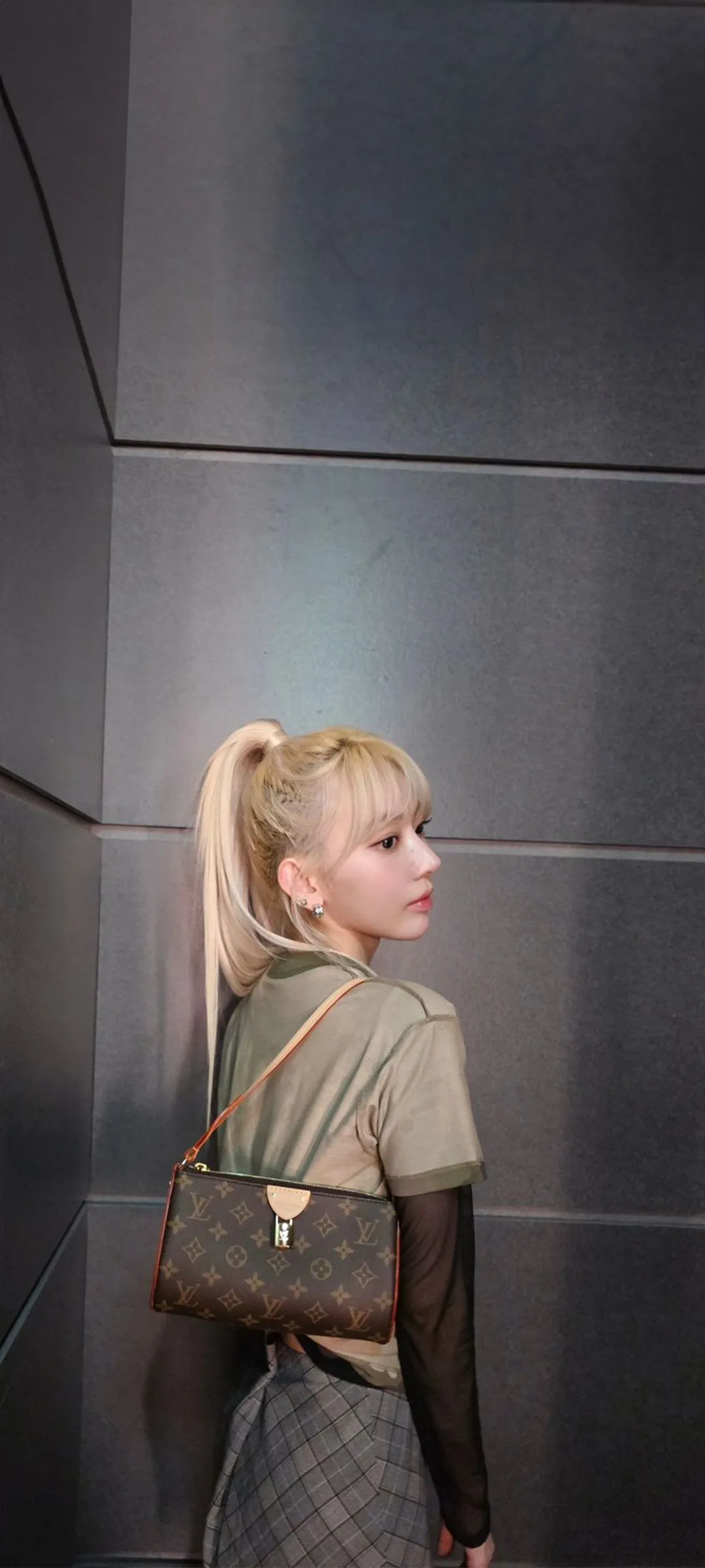 Sakura Miyawaki kilit ekranı telefon duvar kağıdı 4K HD i̇ndir — IZ*ONE, LE SSERAFIM