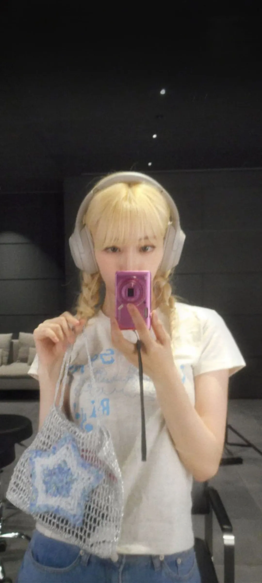 Fond d'écran de verrouillage mobile Sakura Miyawaki 4K HD télécharger — IZ*ONE, LE SSERAFIM