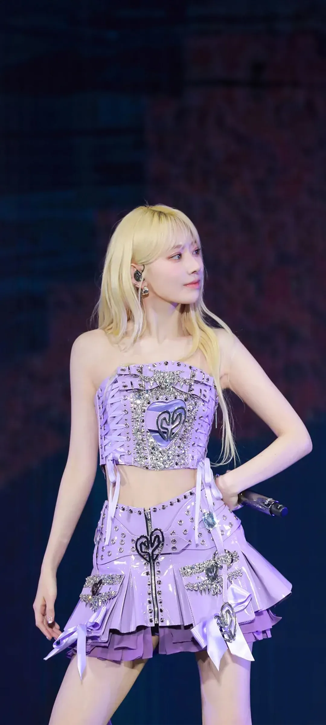 Fond d'écran de verrouillage mobile Sakura Miyawaki 4K HD télécharger — IZ*ONE, LE SSERAFIM