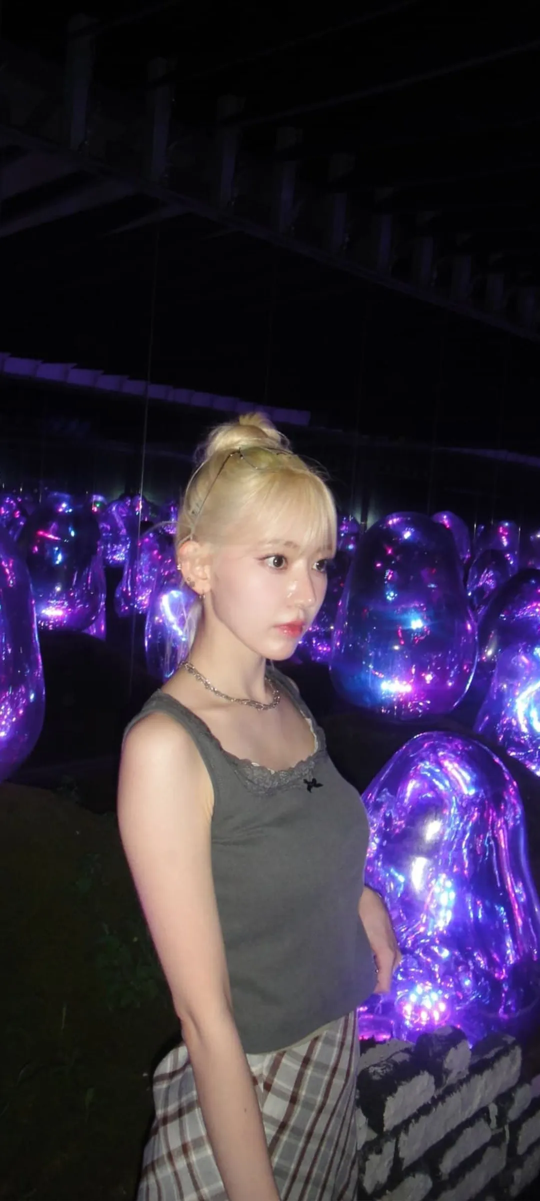Fond d'écran de verrouillage mobile Sakura Miyawaki 4K HD télécharger — IZ*ONE, LE SSERAFIM