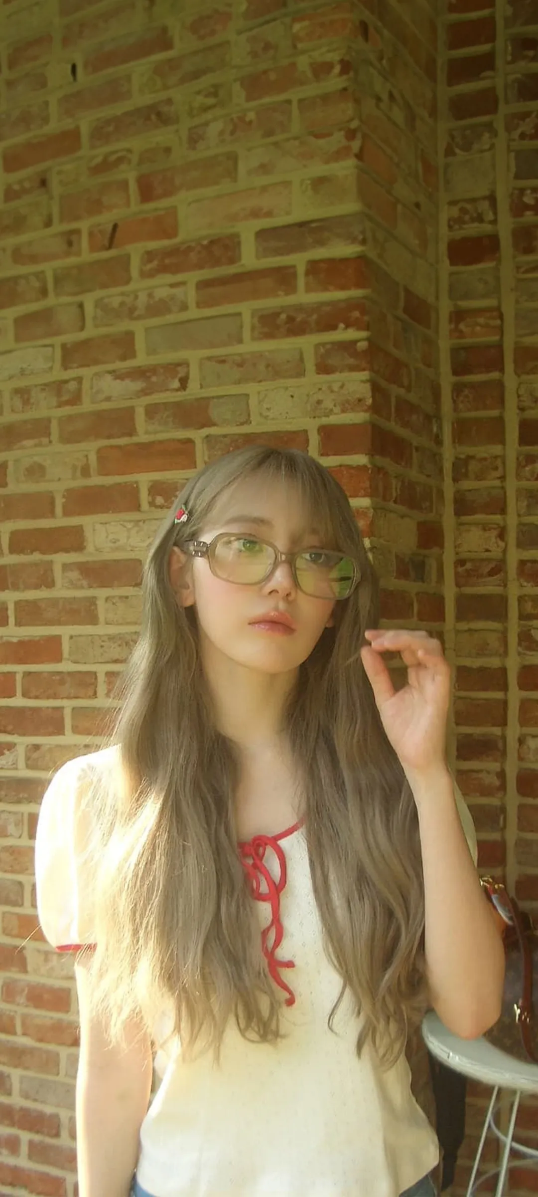 Fond d'écran de verrouillage mobile Sakura Miyawaki 4K HD télécharger — IZ*ONE, LE SSERAFIM