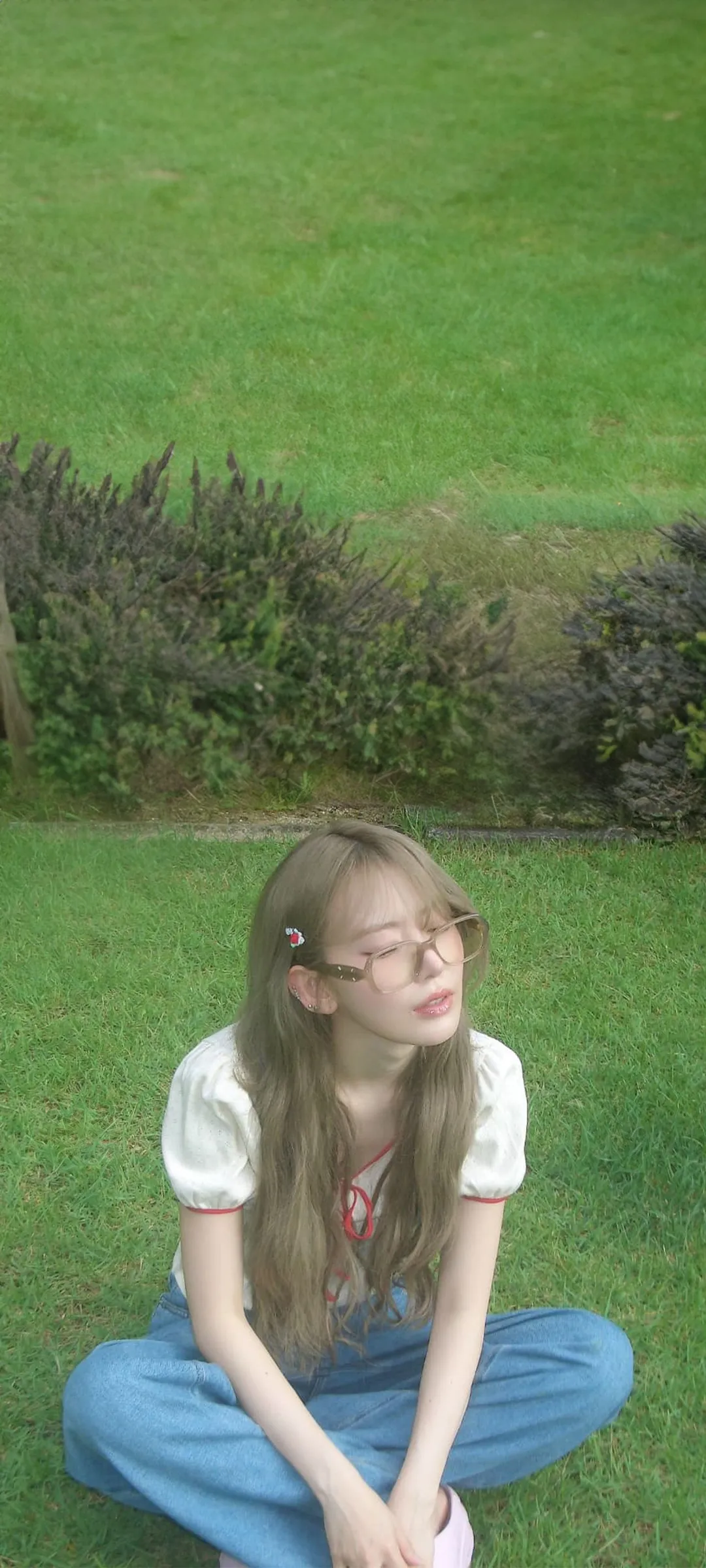 Fond d'écran de verrouillage mobile Sakura Miyawaki 4K HD télécharger — IZ*ONE, LE SSERAFIM