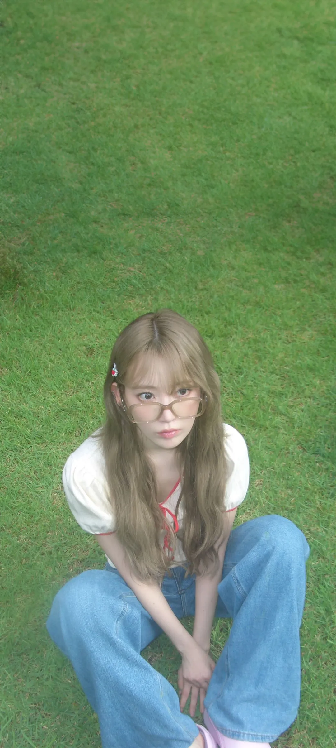 Fond d'écran de verrouillage mobile Sakura Miyawaki 4K HD télécharger — IZ*ONE, LE SSERAFIM