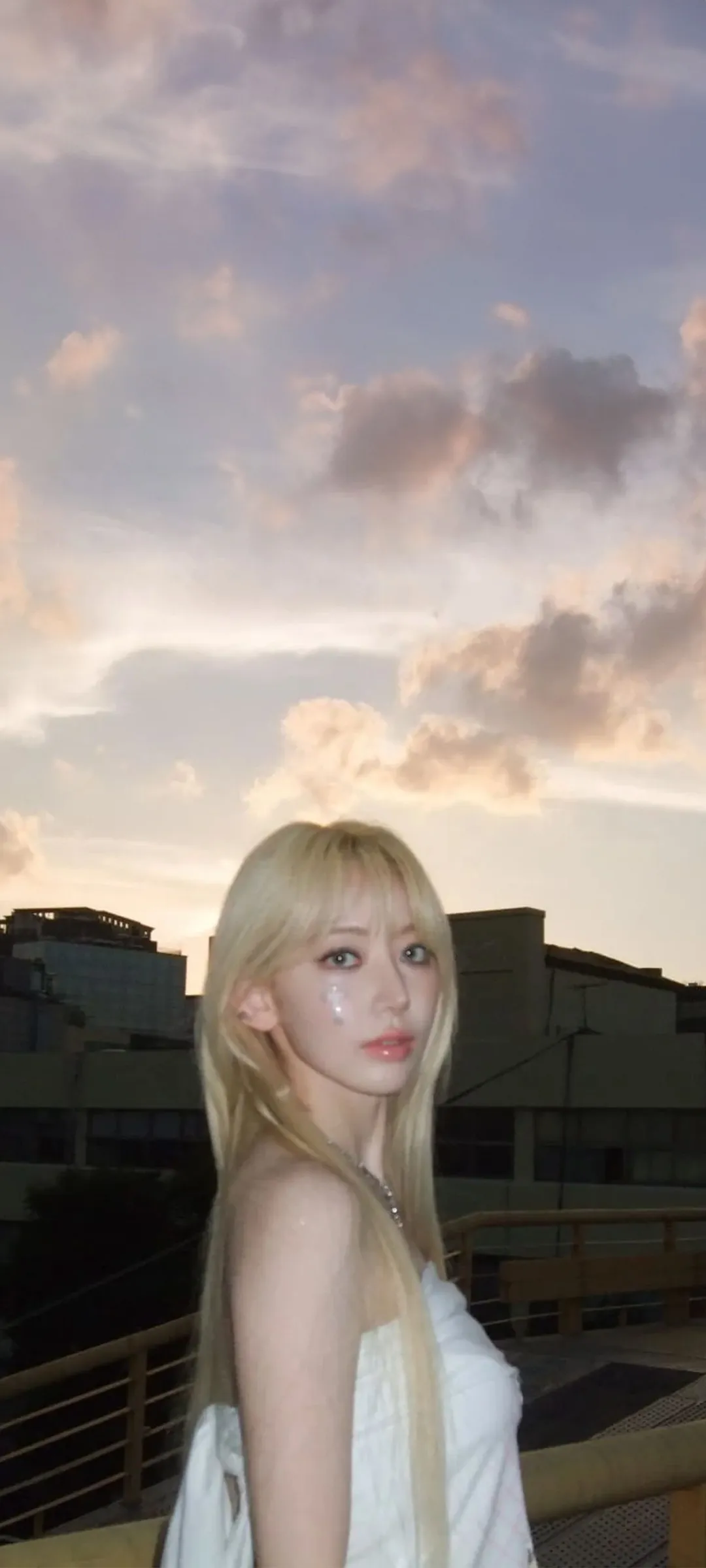 Fond d'écran de verrouillage mobile Sakura Miyawaki 4K HD télécharger — IZ*ONE, LE SSERAFIM