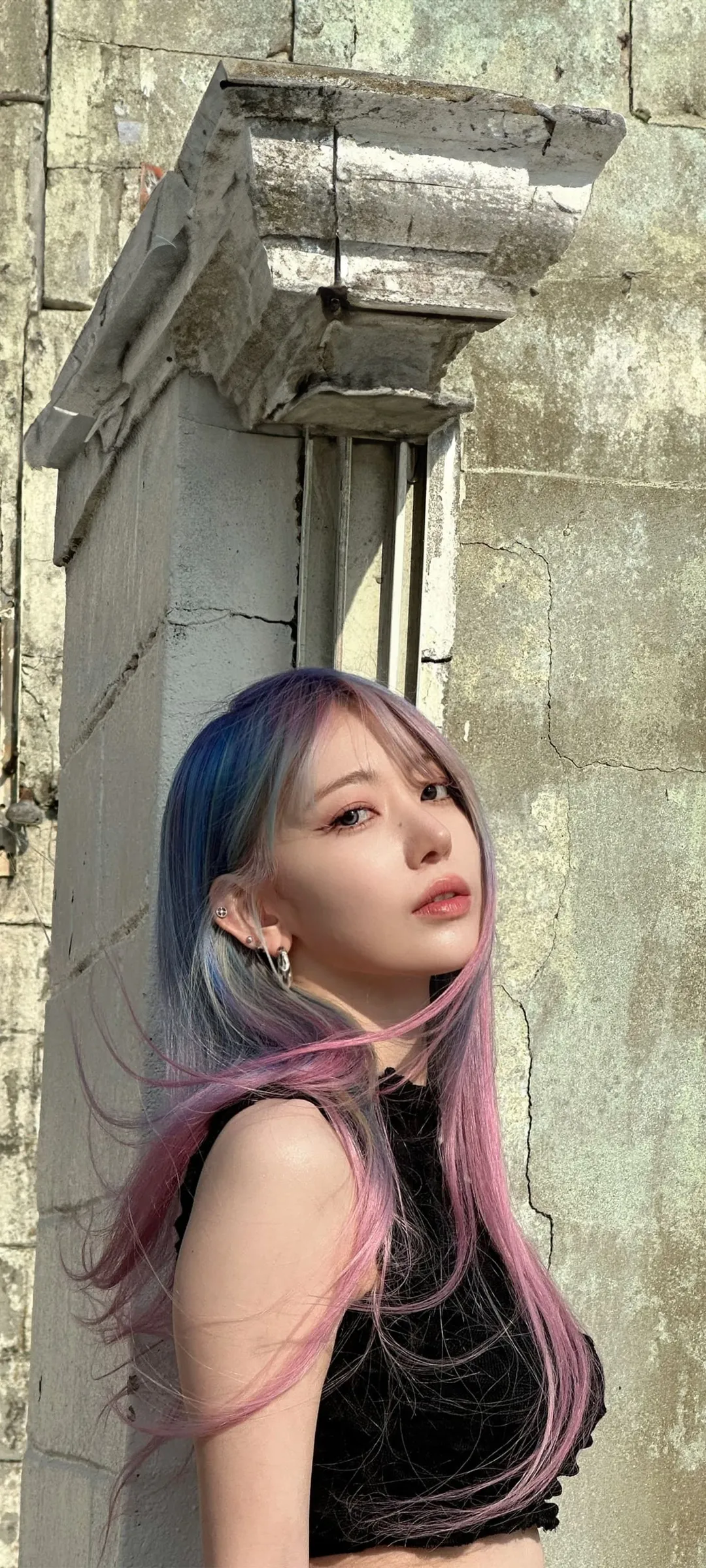 Fond d'écran de verrouillage mobile Sakura Miyawaki 4K HD télécharger — IZ*ONE, LE SSERAFIM