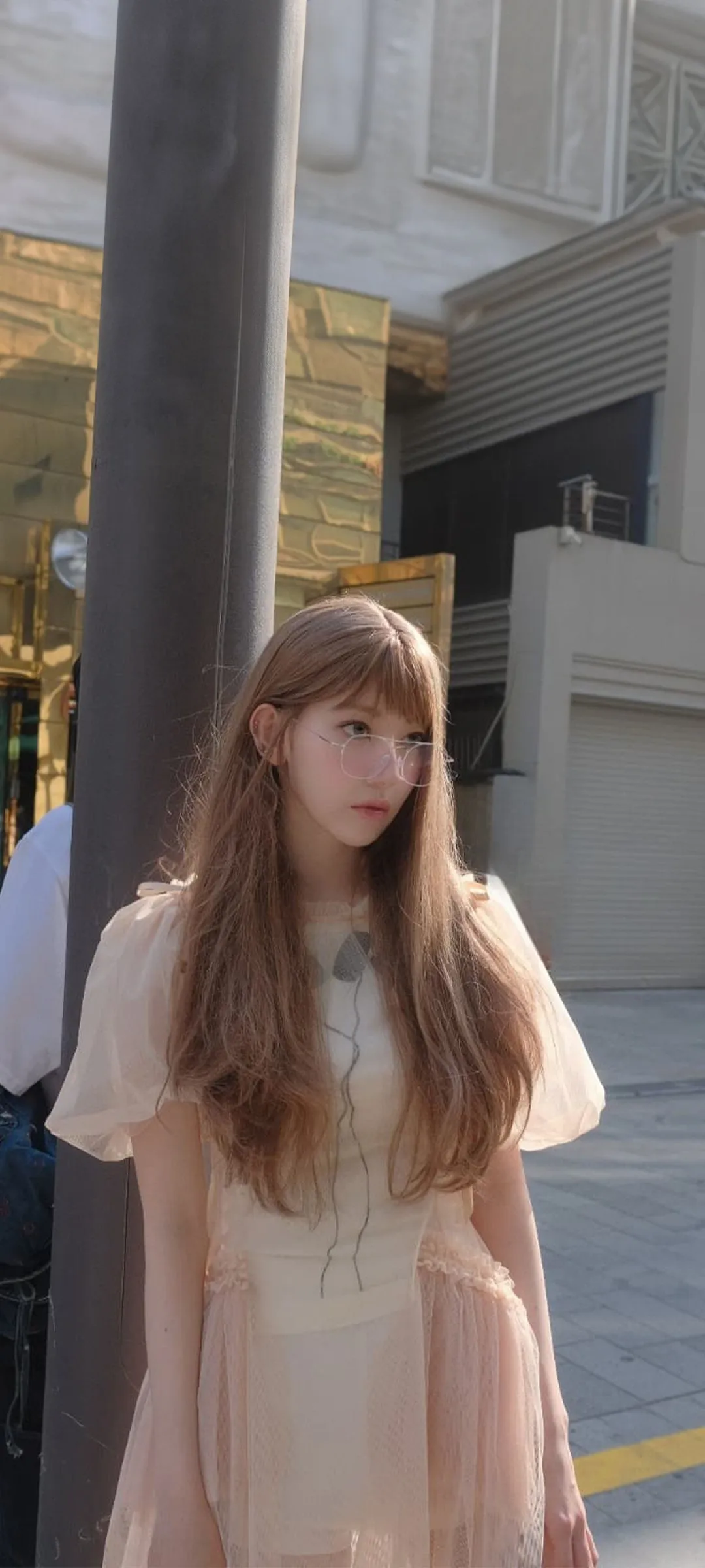 Fond d'écran de verrouillage mobile Sakura Miyawaki 4K HD télécharger — IZ*ONE, LE SSERAFIM