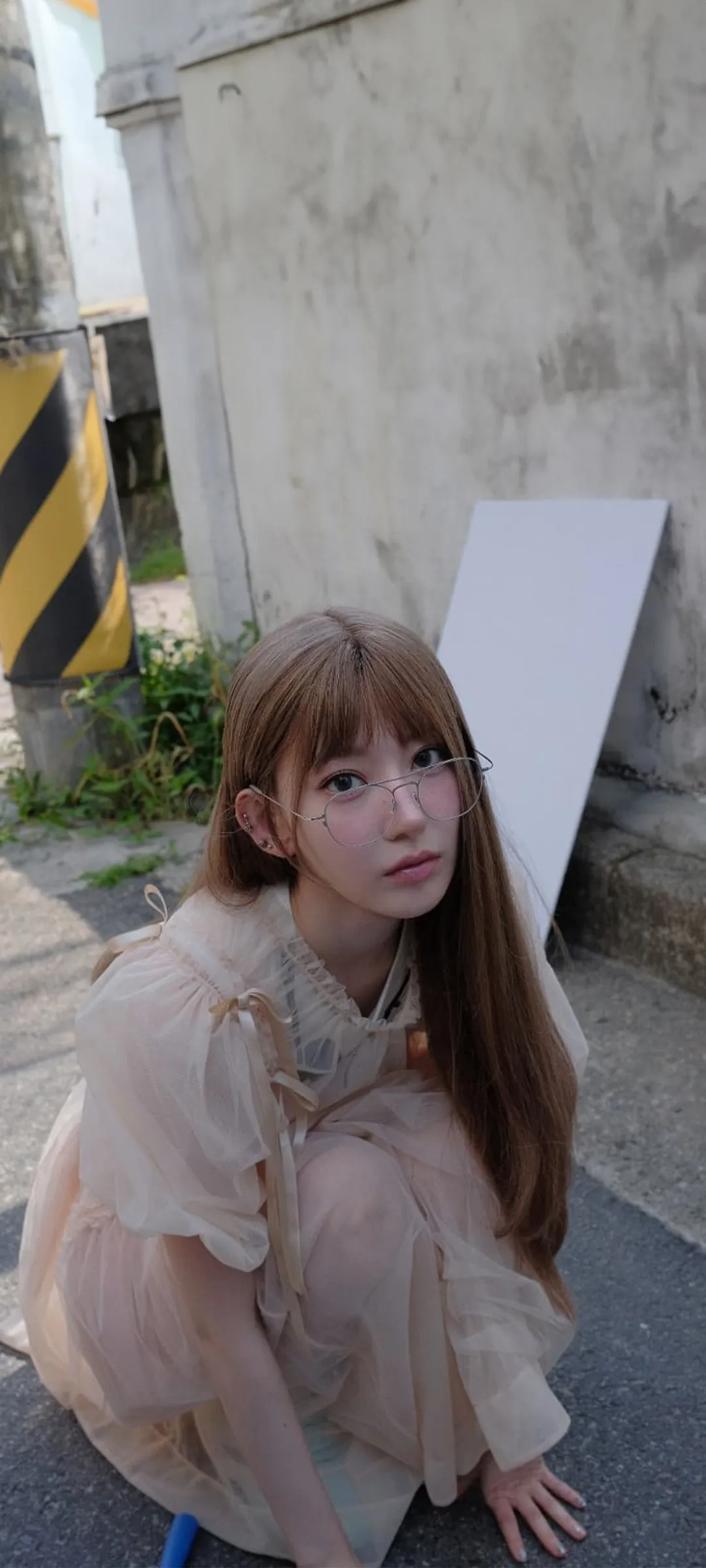 Fond d'écran de verrouillage mobile Sakura Miyawaki 4K HD télécharger — IZ*ONE, LE SSERAFIM